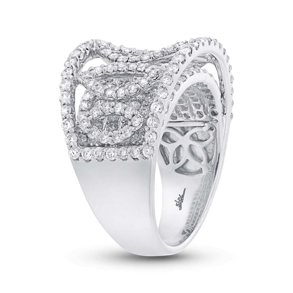 18k White Gold Diamond Lady's Ring - 3.04ct