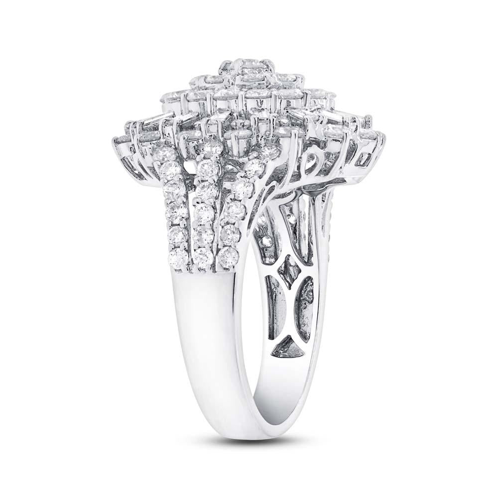 18k White Gold Diamond Lady's Ring - 2.66ct