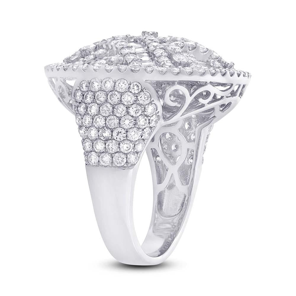 18k White Gold Diamond Lady's Ring - 4.06ct