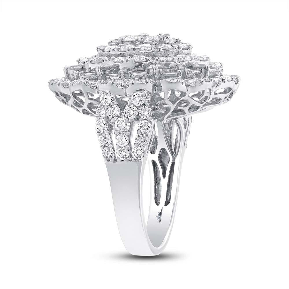 18k White Gold Diamond Lady's Ring - 3.11ct