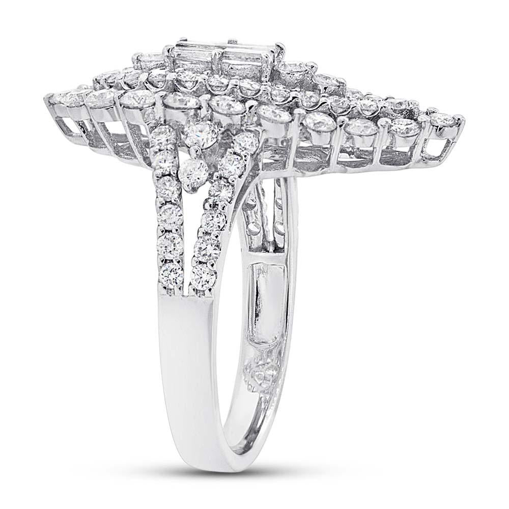 18k White Gold Diamond Lady's Ring - 2.31ct