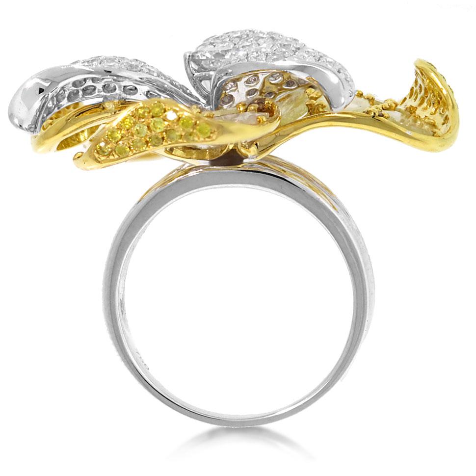 18k Two-tone Gold White & Fancy Color Diamond Flower Ring - 4.26ct