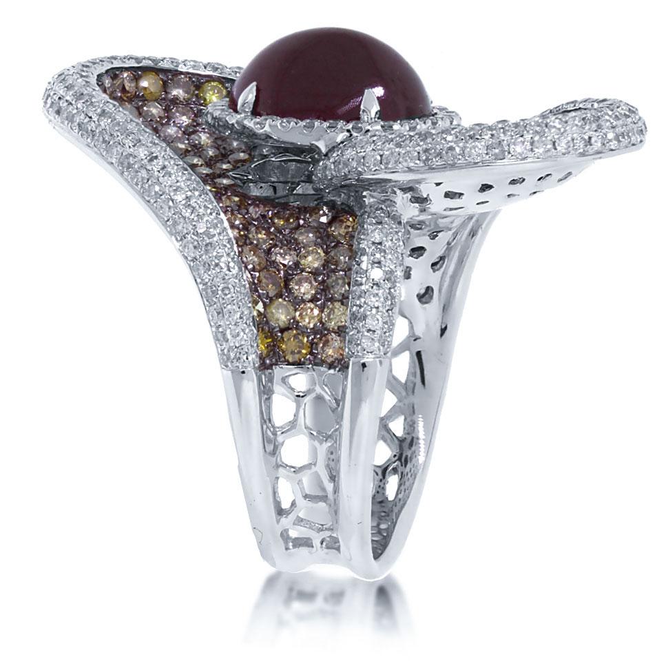 White & Fancy Color Diamond & 4.09ct Ruby 18k White Gold Ring - 3.54ct