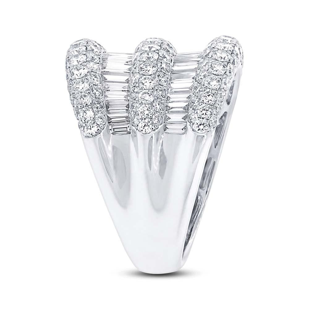 18k White Gold Diamond Baguette Lady's Ring - 3.33ct