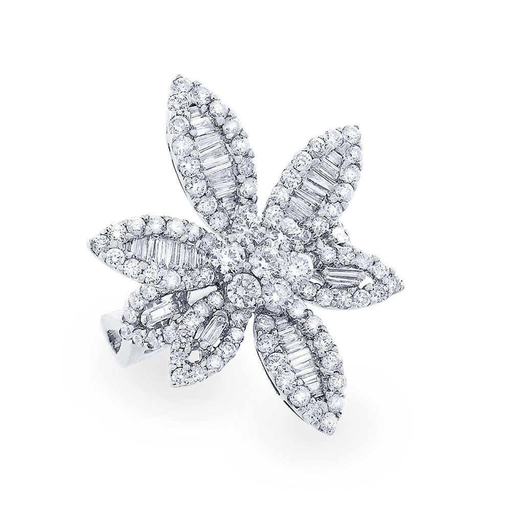 18k White Gold Diamond Flower Ring - 2.53ct