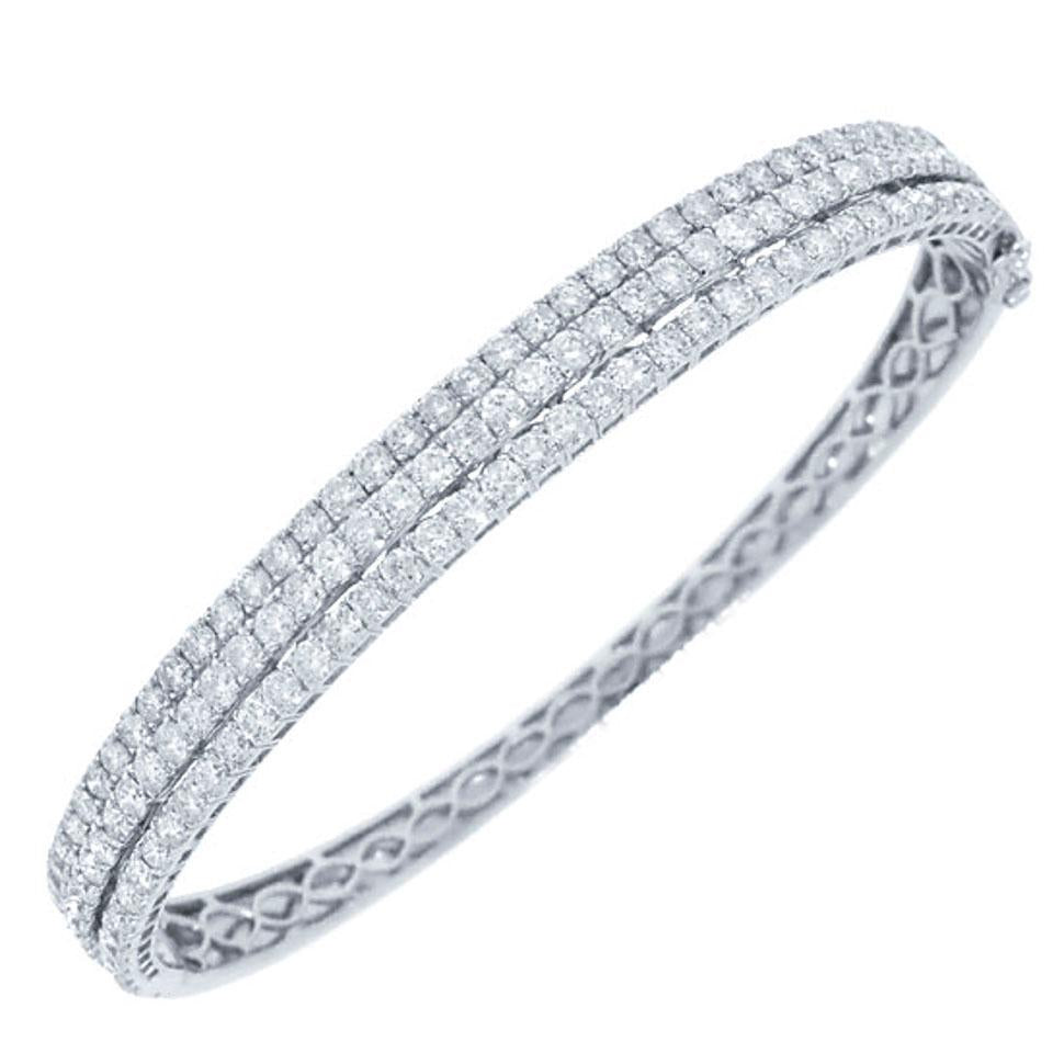 18k White Gold Diamond Bangle - 3.86ct