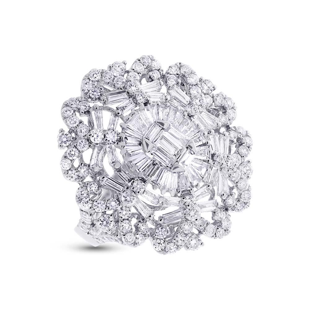 18k White Gold Diamond Lady's Ring - 3.01ct