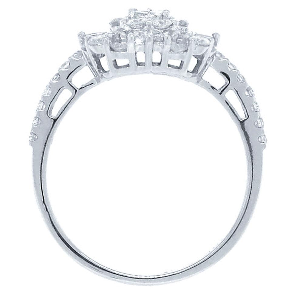 18k White Gold Diamond Lady's Ring - 1.12ct