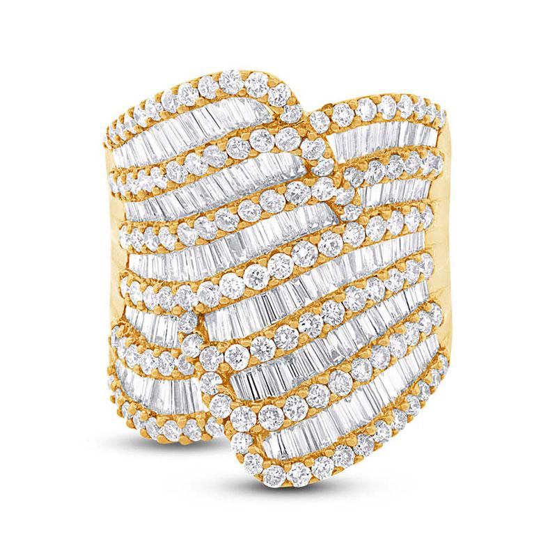 18k Yellow Gold Diamond Lady's Ring V0291