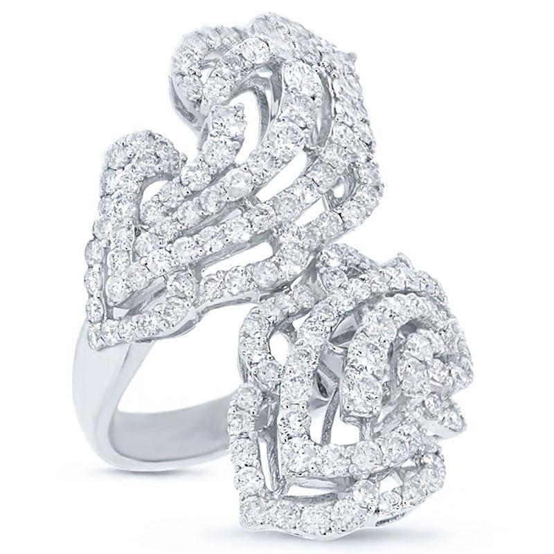 18k White Gold Diamond Lady's Ring - 3.68ct