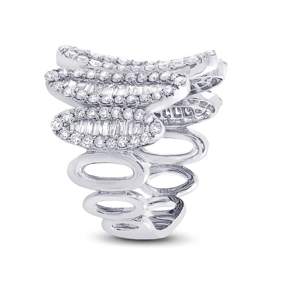 18k White Gold Diamond Lady's Ring - 2.70ct