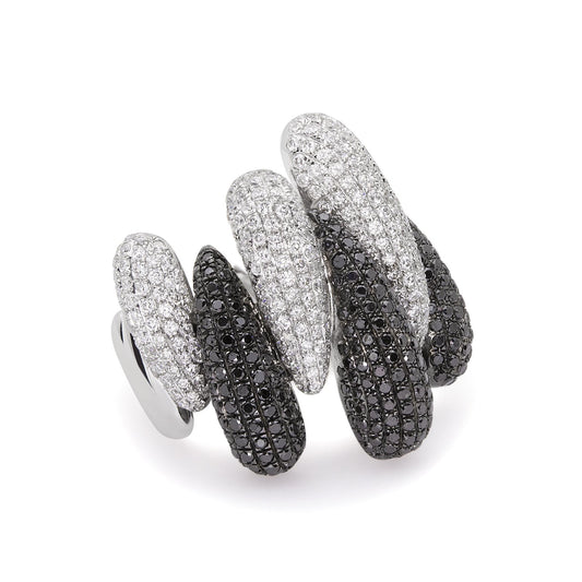 18K White Gold Black and White Diamond Ring V0302