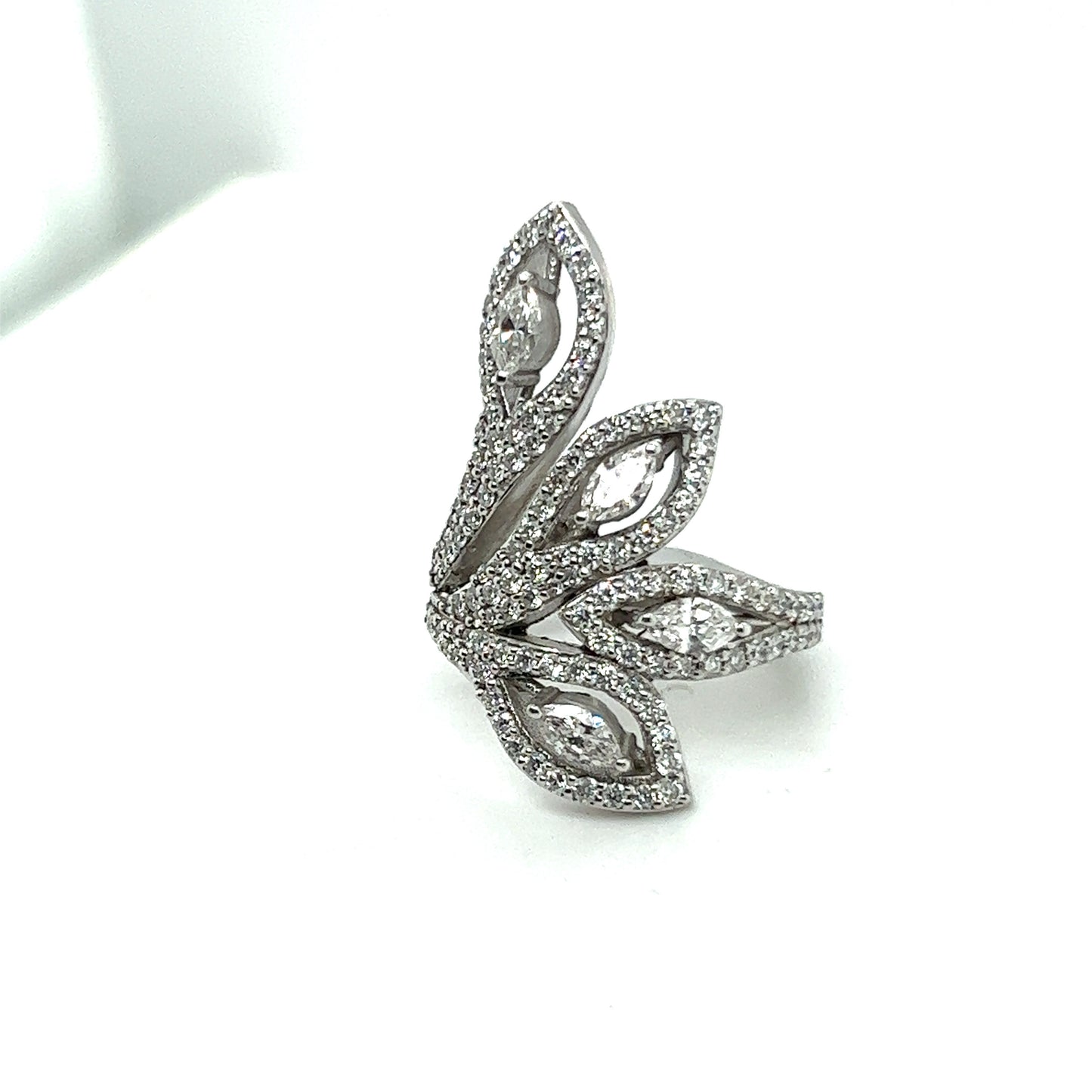 14K Diamond White Gold Marquis And Round Cut Diamond