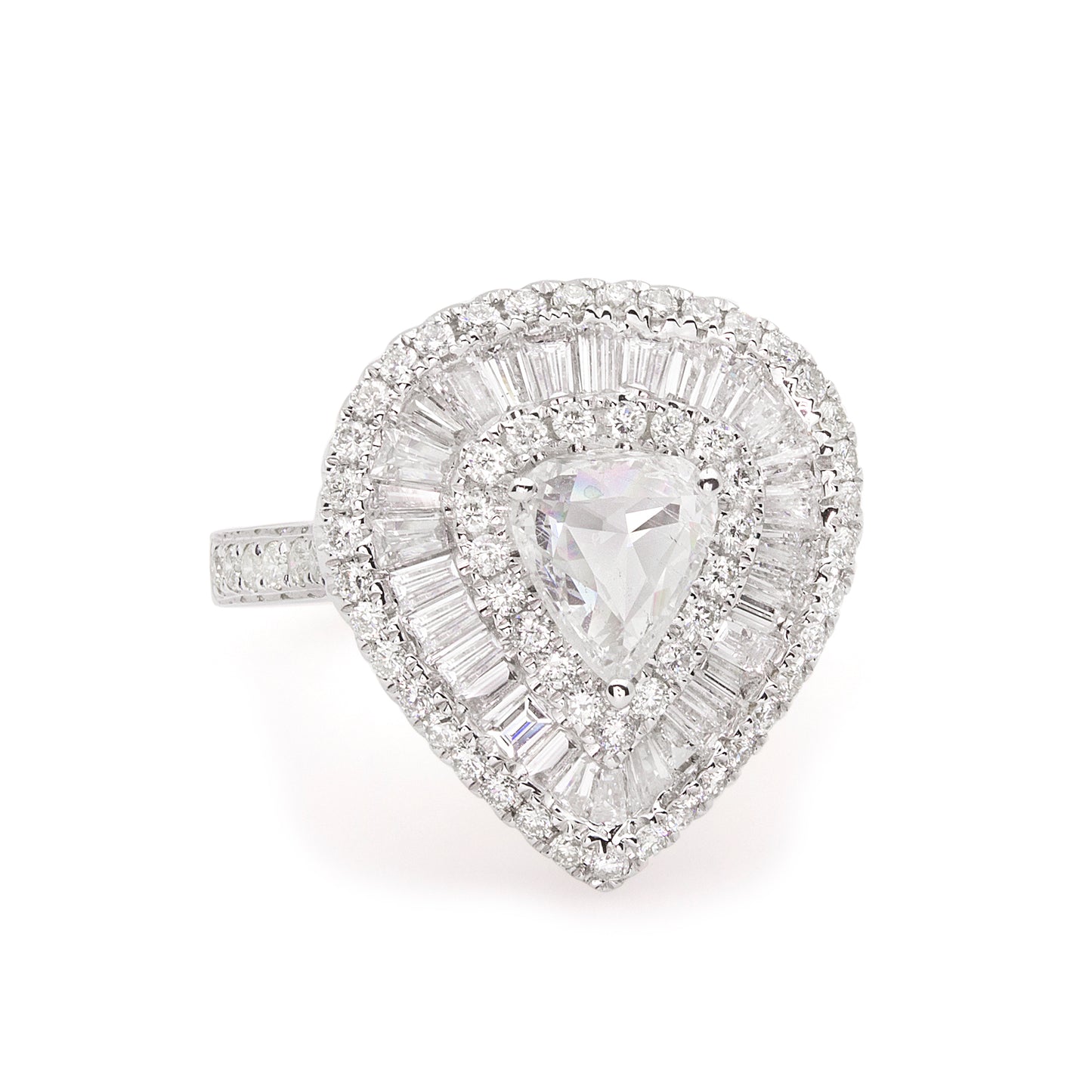 18K White Gold Lady's Ring V0268
