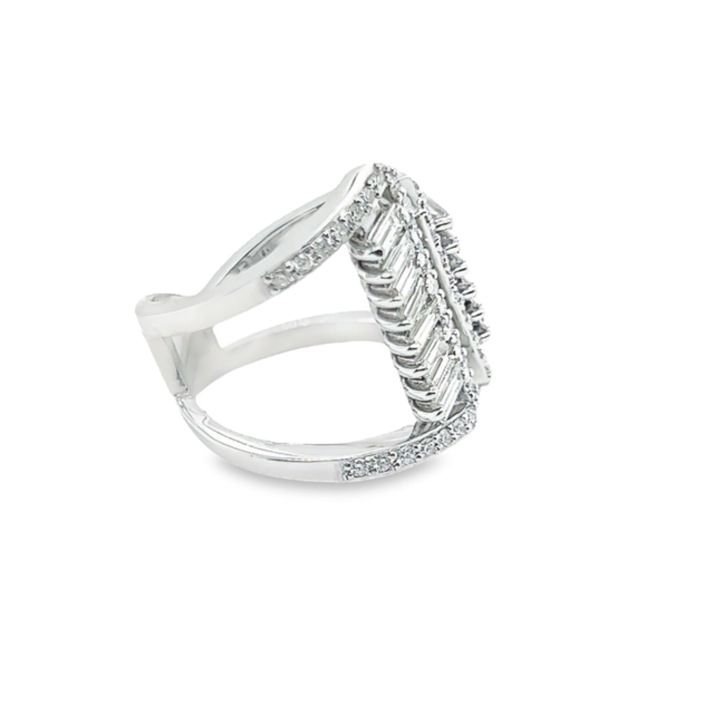 18K White Gold Baguette Cut Diamond Ring 1.90c