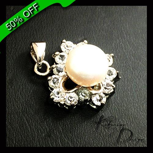 Freshwater Pearl Pendant with 0.22 CTW Round Brilliant Cut Stone In .925   Sterling Silver
