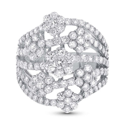 18k White Gold Diamond Lady's Ring - 3.16ct