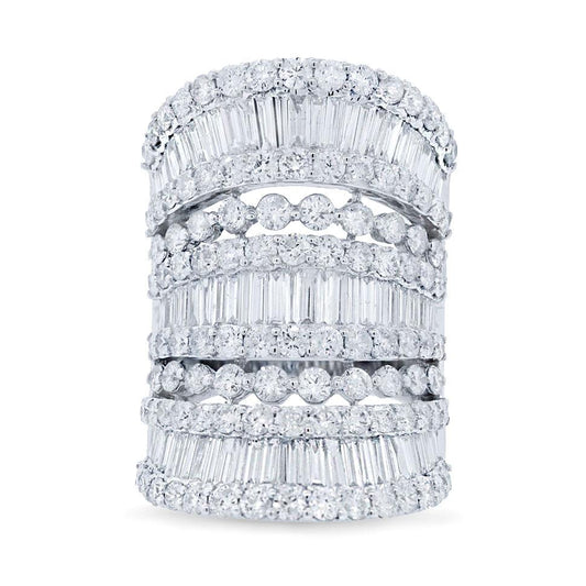 18k White Gold Diamond Lady's Ring - 7.19ct