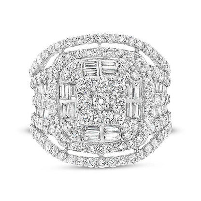 18k White Gold Diamond Lady's Ring - 3.31ct