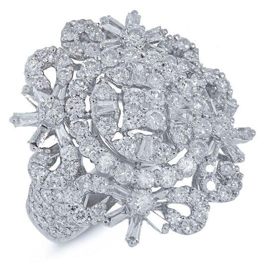 18k White Gold Diamond Lady's Ring - 3.30ct