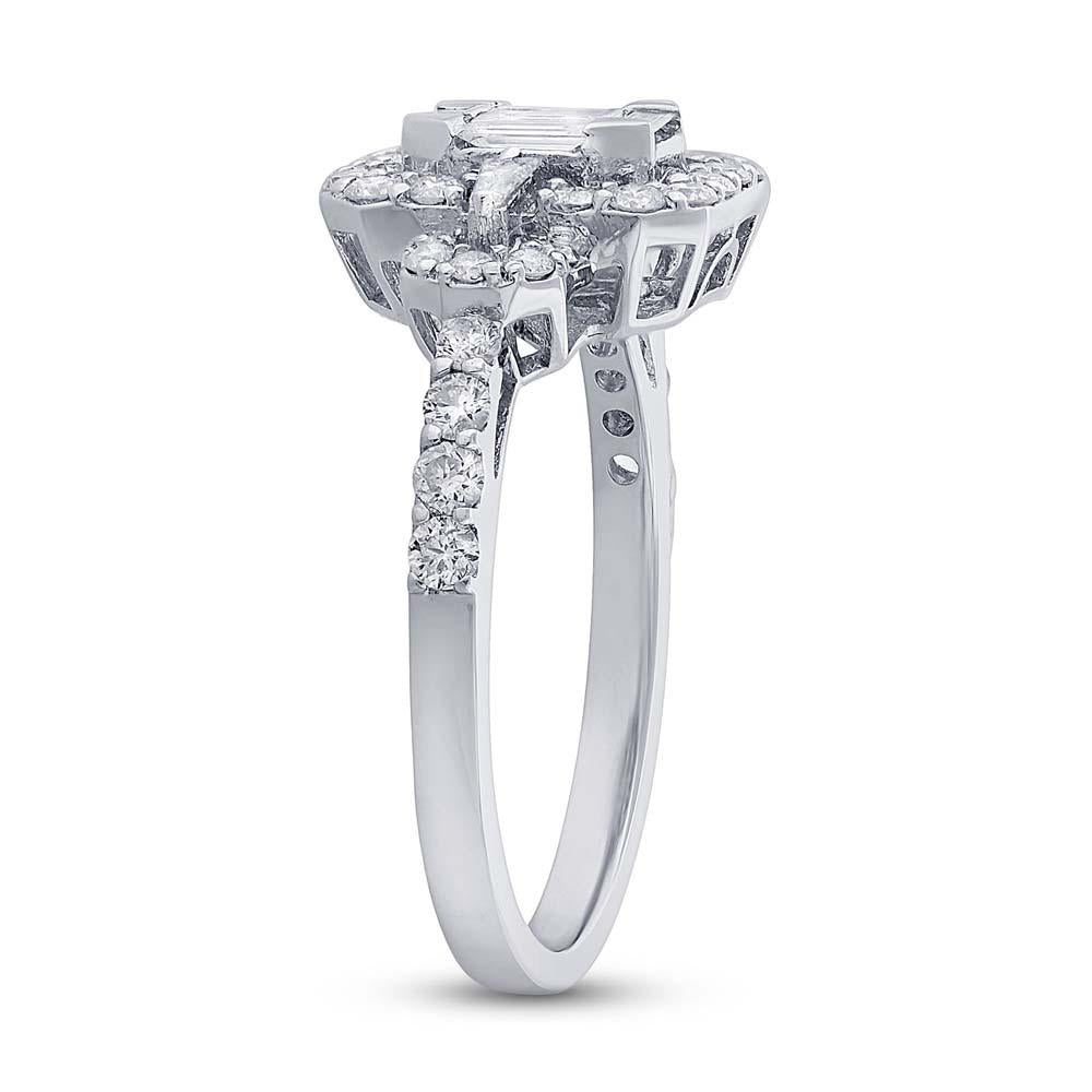 18k White Gold Diamond Lady's Ring - 0.86ct