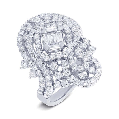 18k White Gold Diamond Lady's Ring - 3.00ct