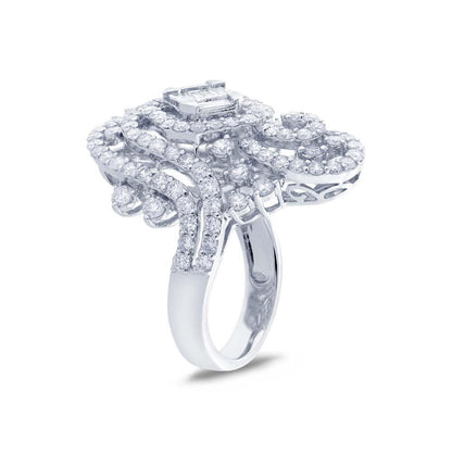 18k White Gold Diamond Lady's Ring - 3.00ct