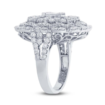 18k White Gold Diamond Lady's Ring - 3.63ct