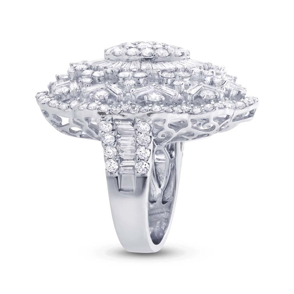 18k White Gold Diamond Lady's Ring - 6.42ct