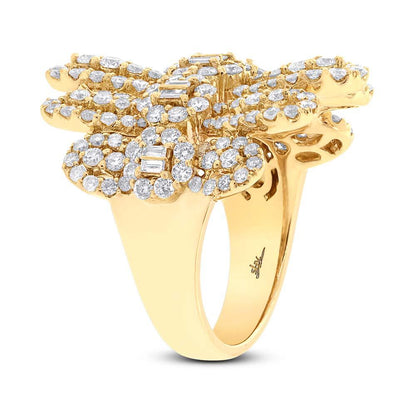 18k Yellow Gold Diamond Lady's Ring - 3.06ct
