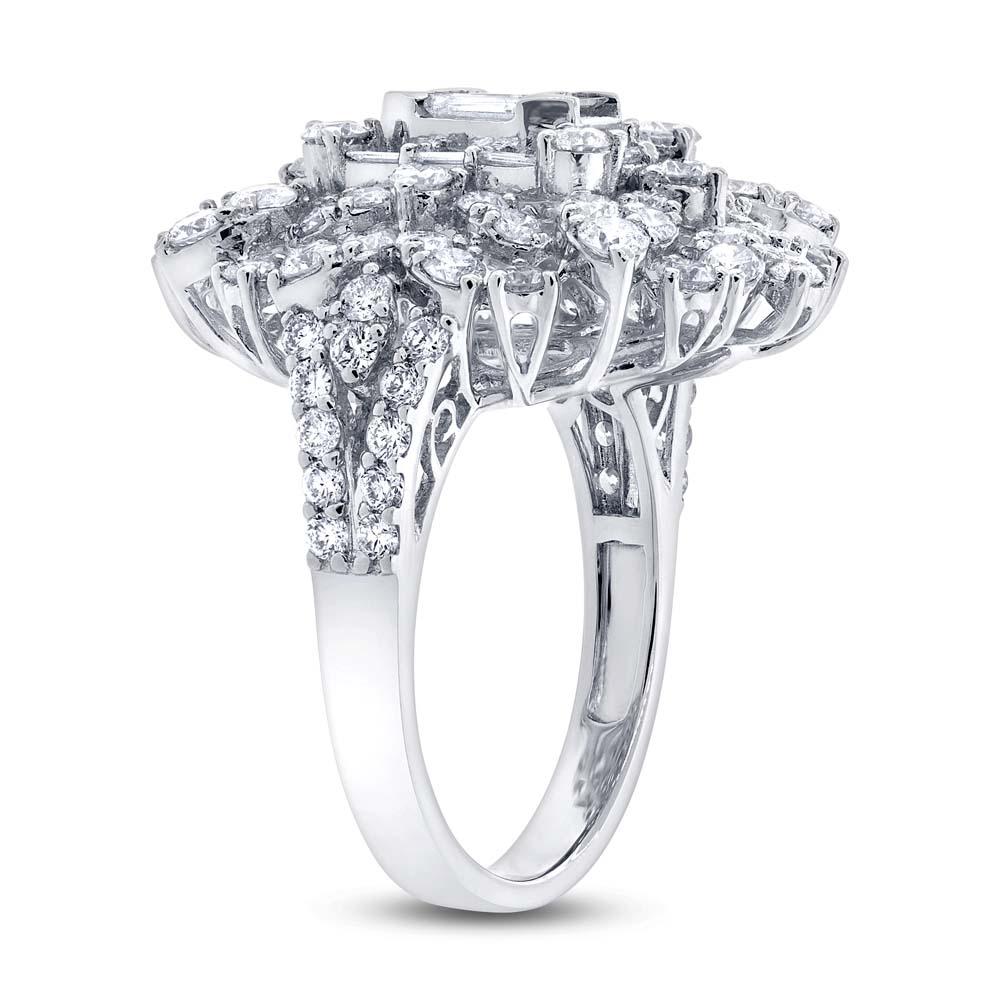 18k White Gold Diamond Lady's Ring - 2.89ct