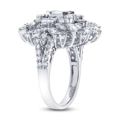 18k White Gold Diamond Lady's Ring - 2.89ct