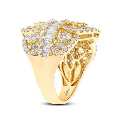 18k Yellow Gold Diamond Lady's Ring - 3.63ct