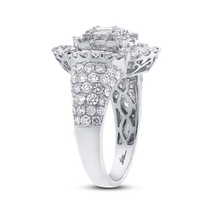 18k White Gold Diamond Lady's Ring - 2.68ct