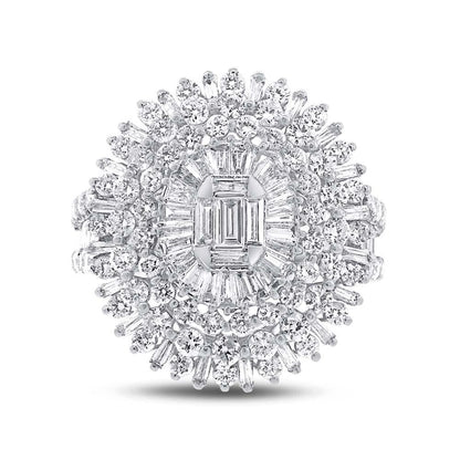 18k White Gold Diamond Lady's Ring - 3.40ct