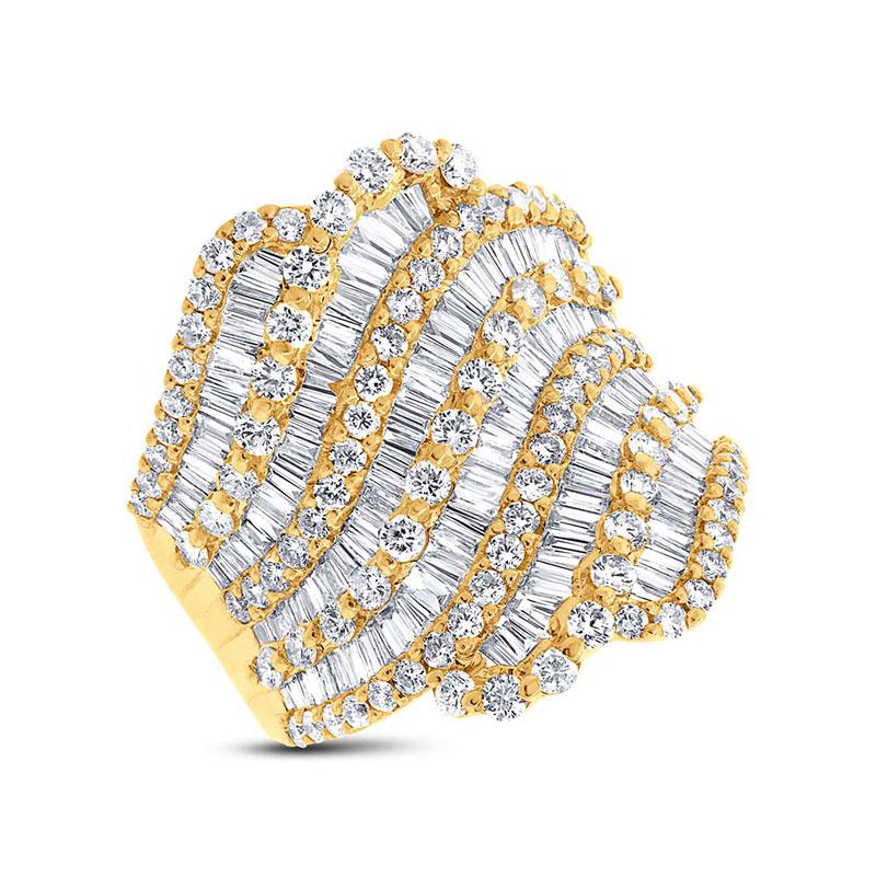 18k Yellow Gold Diamond Baguette Lady's Ring - 4.10ct