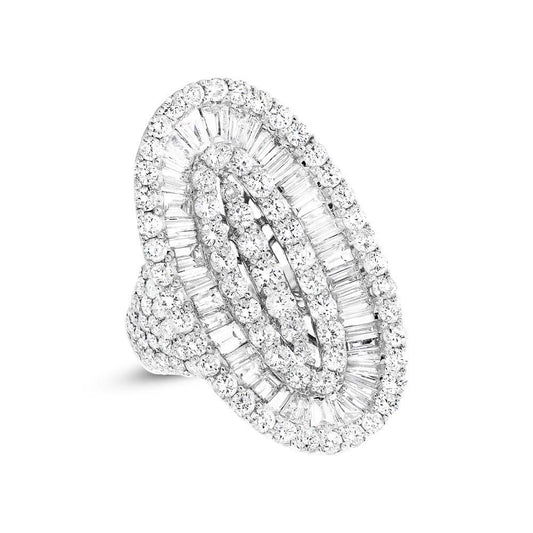 18k White Gold Diamond Lady's Ring - 6.34ct