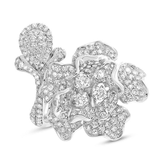 18k White Gold Diamond Flower Lady's Ring - 5.04ct