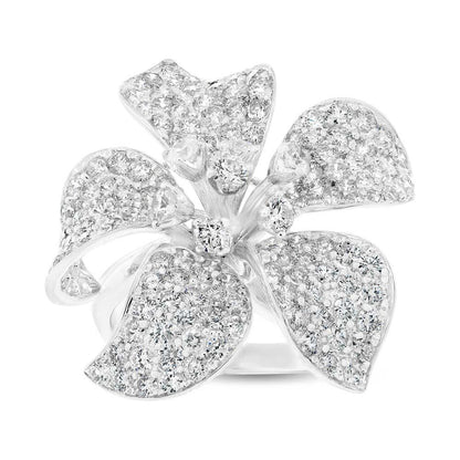 18k White Gold Diamond Flower Lady's Ring - 4.19ct