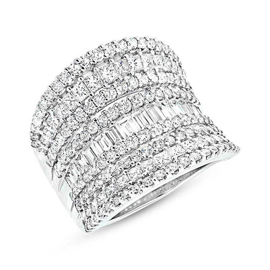 18k White Gold Diamond Lady's Ring - 3.21ct