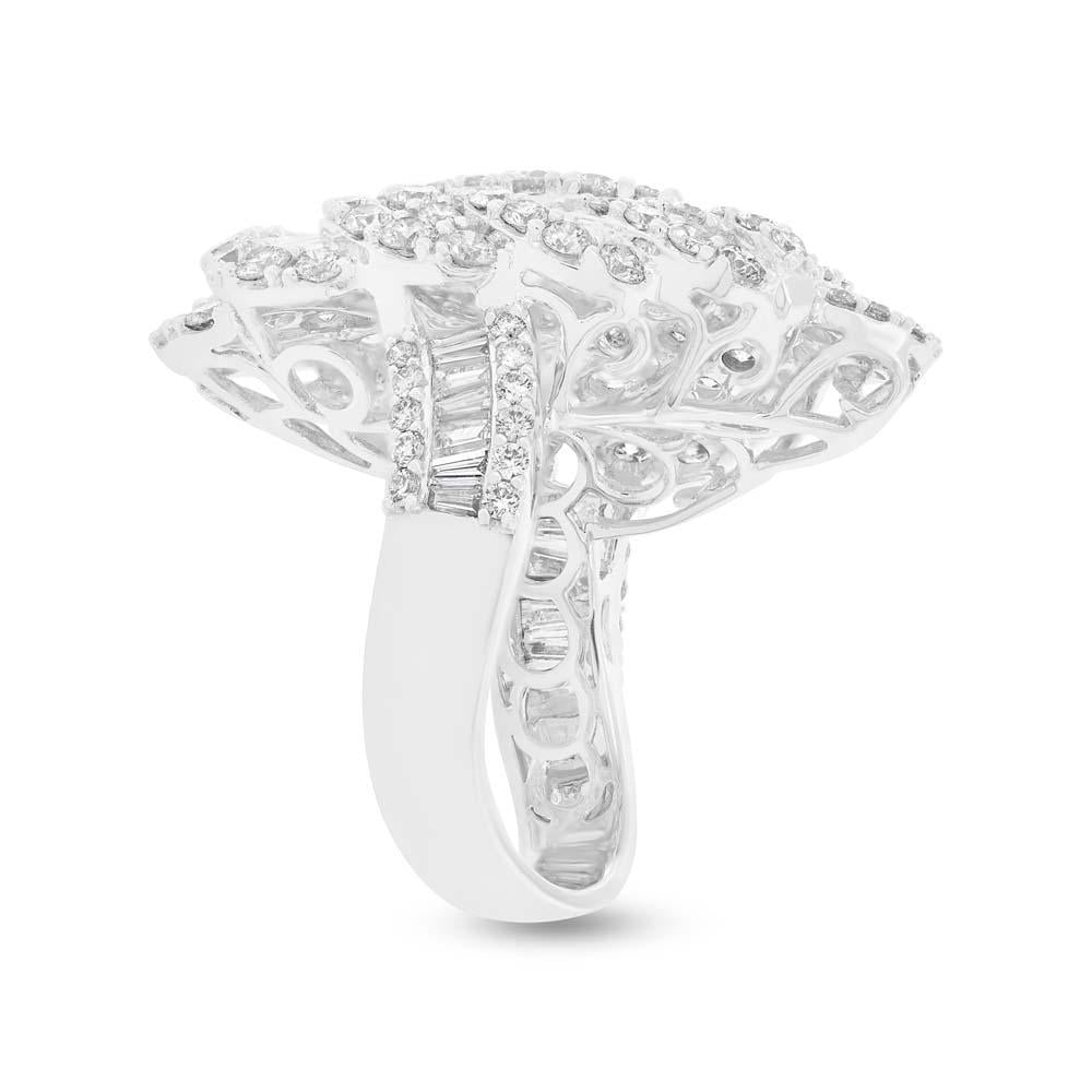 18k White Gold Diamond Lady's Ring - 5.62ct
