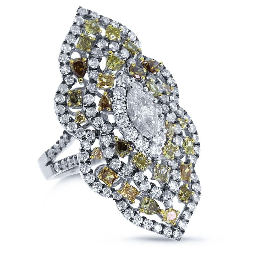 18k White Gold White & Fancy Color Diamond Ring - 3.88ct