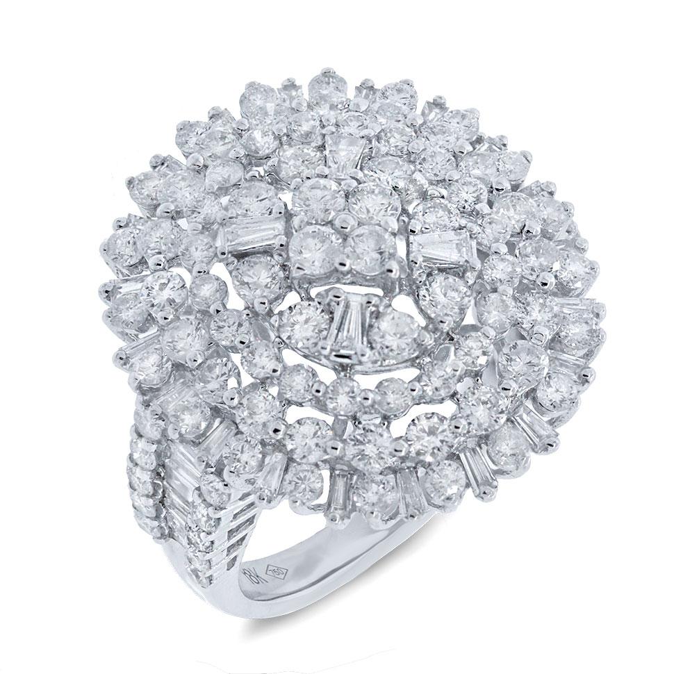 18k White Gold Diamond Lady's Ring - 3.22ct