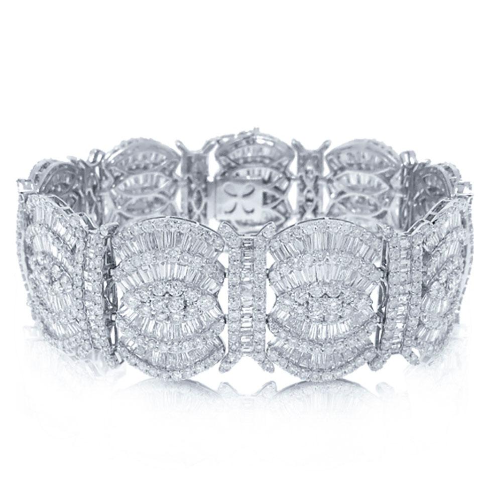 18k White Gold Diamond Lady's Bracelet - 26.71ct