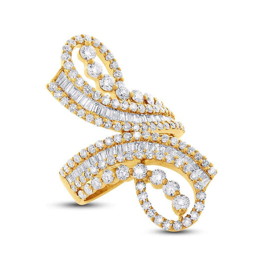 18k Yellow Gold Diamond Lady's Ring - 3.14ct