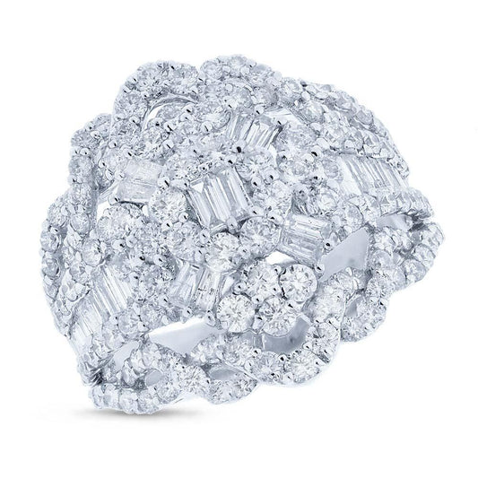 18k White Gold Diamond Lady's Ring - 3.03ct