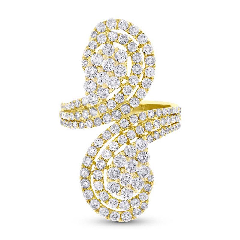 18k Yellow Gold Diamond Lady's Ring - 3.01ct