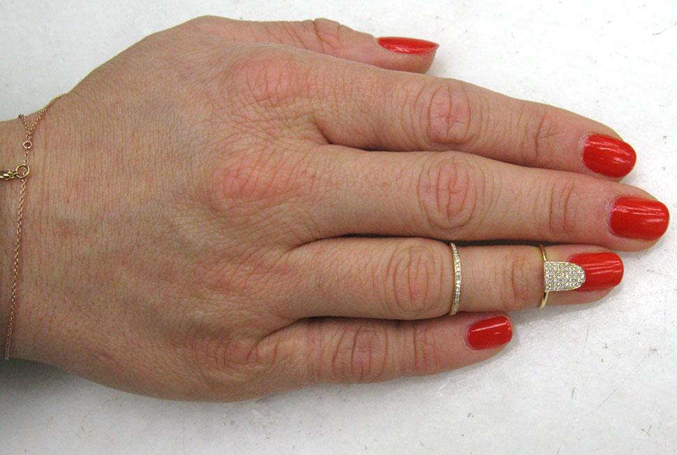 14k Yellow Gold Diamond Lady's Ring - 0.18ct