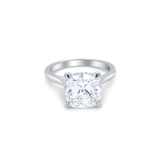14K White Gold Diamond Ring V0372